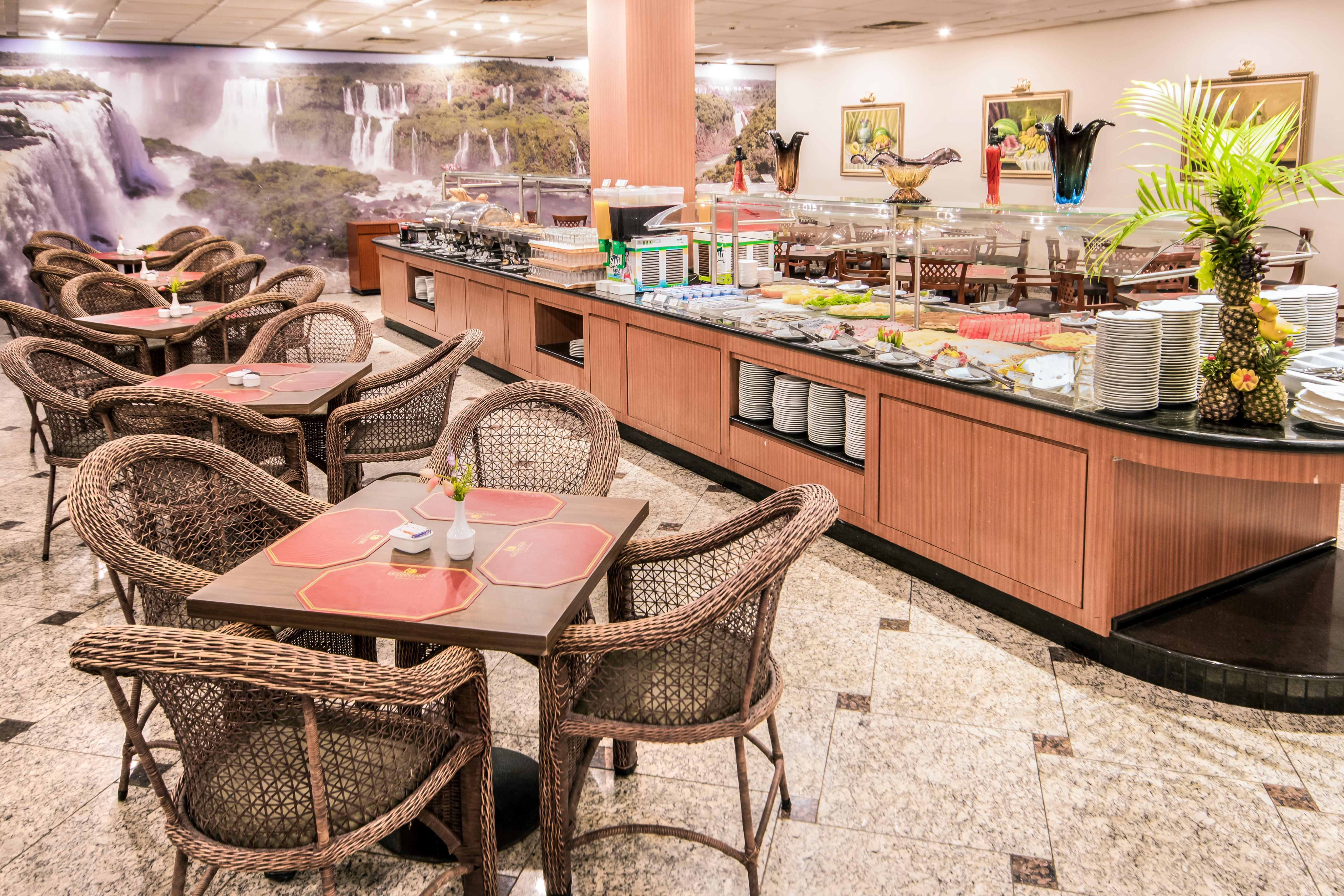 Golden Park Internacional Foz & Convencoes By Nacional 4*